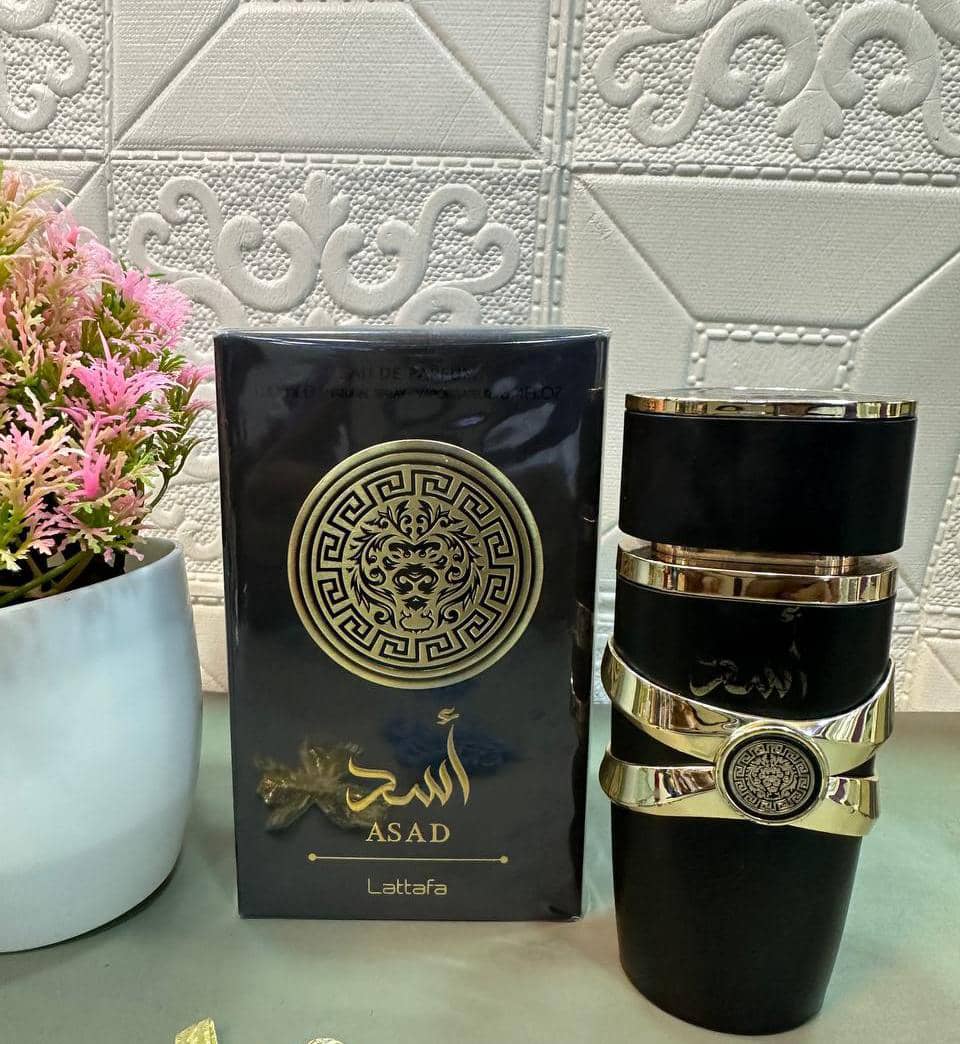 11 -  4 PERFUMES + REGALO (Asad, Khamrah, Tonka, Scandal + perfumero)